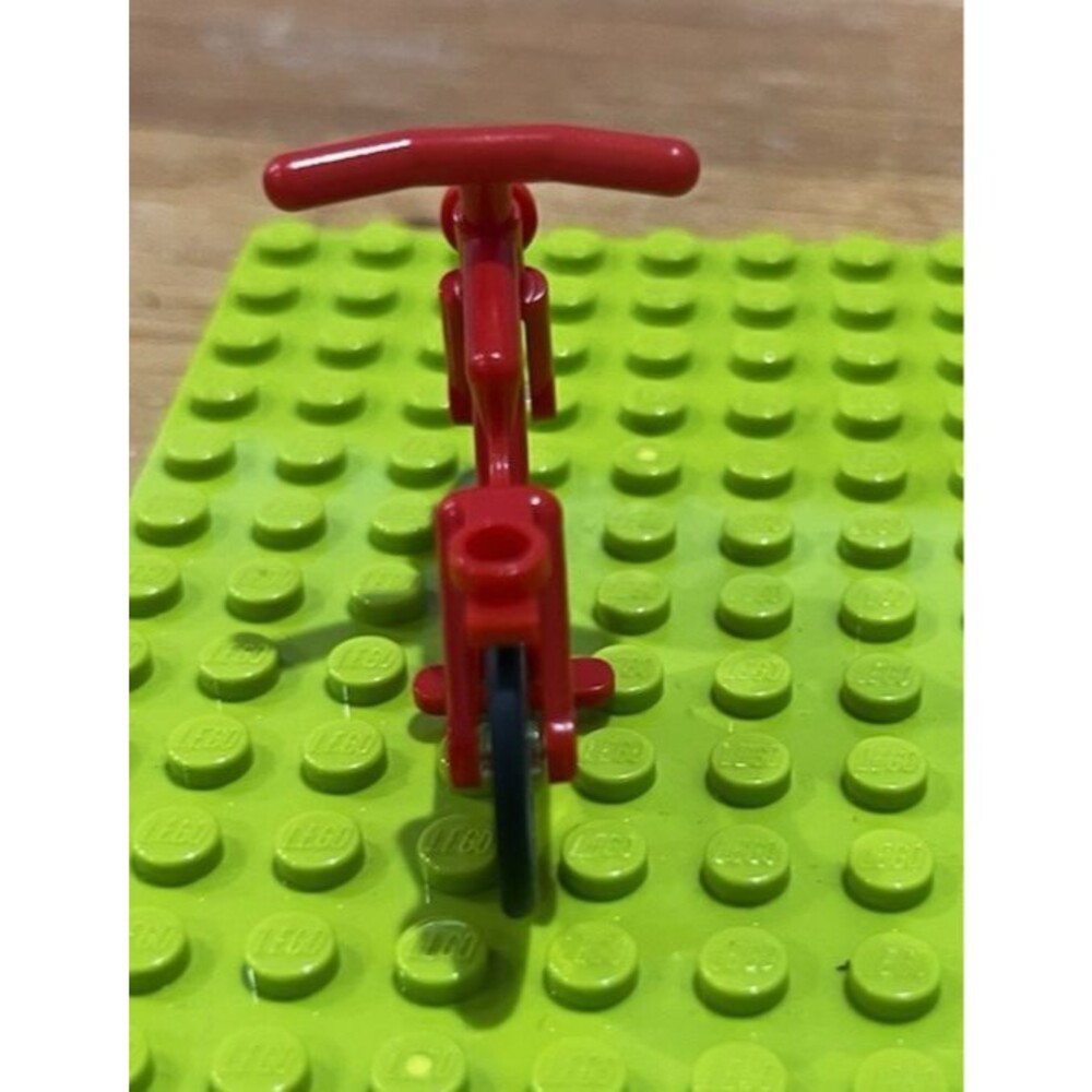 Lego Minifig RED BICYCLE - City Town Boy Girl Bike w/2 Black Wheels Tires - Picture 4 of 5